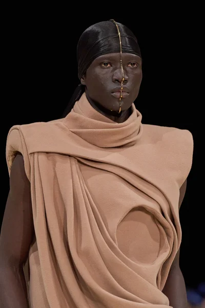 Look 145